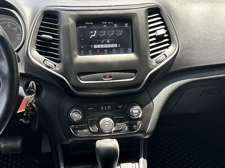 used 2019 Jeep Cherokee car, priced at $15,431