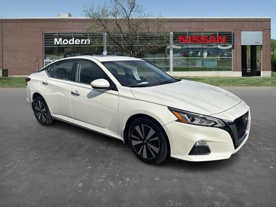 used 2022 Nissan Altima car, priced at $24,516