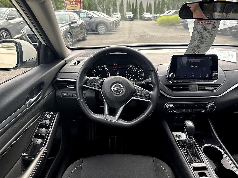 used 2022 Nissan Altima car, priced at $24,516