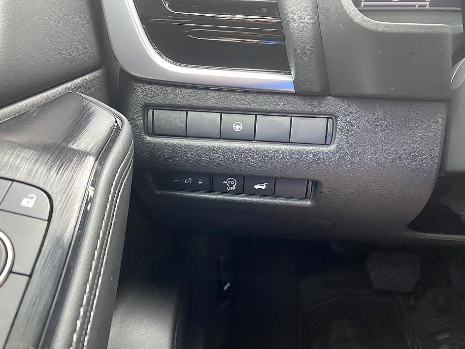 new 2025 Nissan Rogue car, priced at $34,700