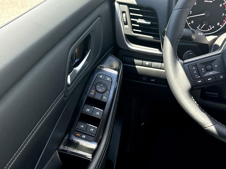 new 2025 Nissan Rogue car, priced at $32,706