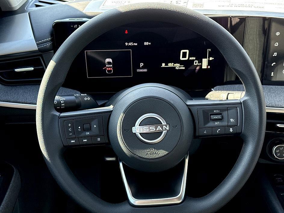 new 2025 Nissan Kicks car, priced at $25,255