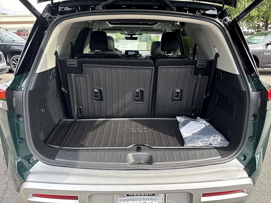 new 2025 Nissan Pathfinder car, priced at $48,298