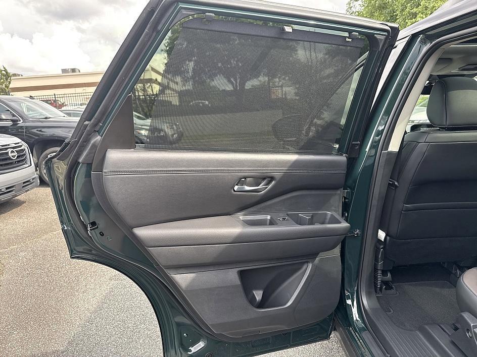 new 2025 Nissan Pathfinder car, priced at $48,298