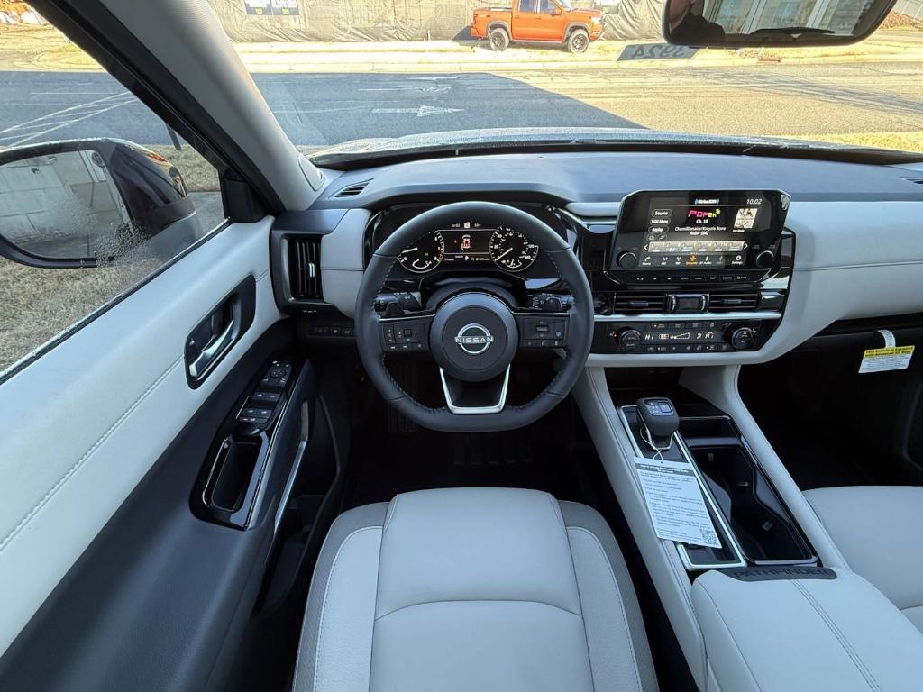 new 2025 Nissan Pathfinder car, priced at $44,850