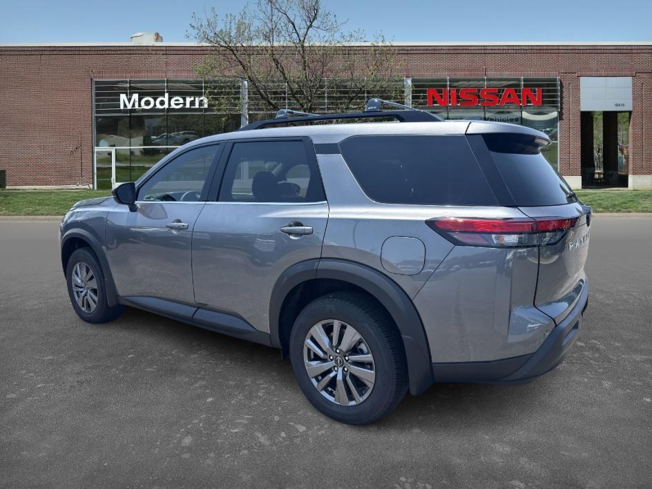 new 2025 Nissan Pathfinder car, priced at $38,205