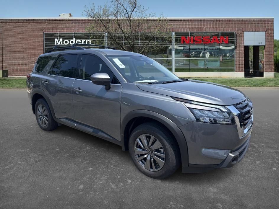 new 2025 Nissan Pathfinder car, priced at $38,205