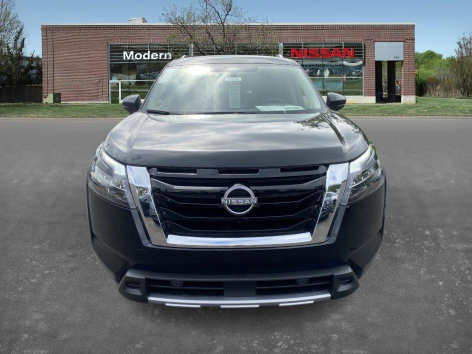 new 2025 Nissan Pathfinder car, priced at $44,059