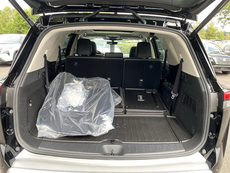new 2025 Nissan Pathfinder car, priced at $44,059
