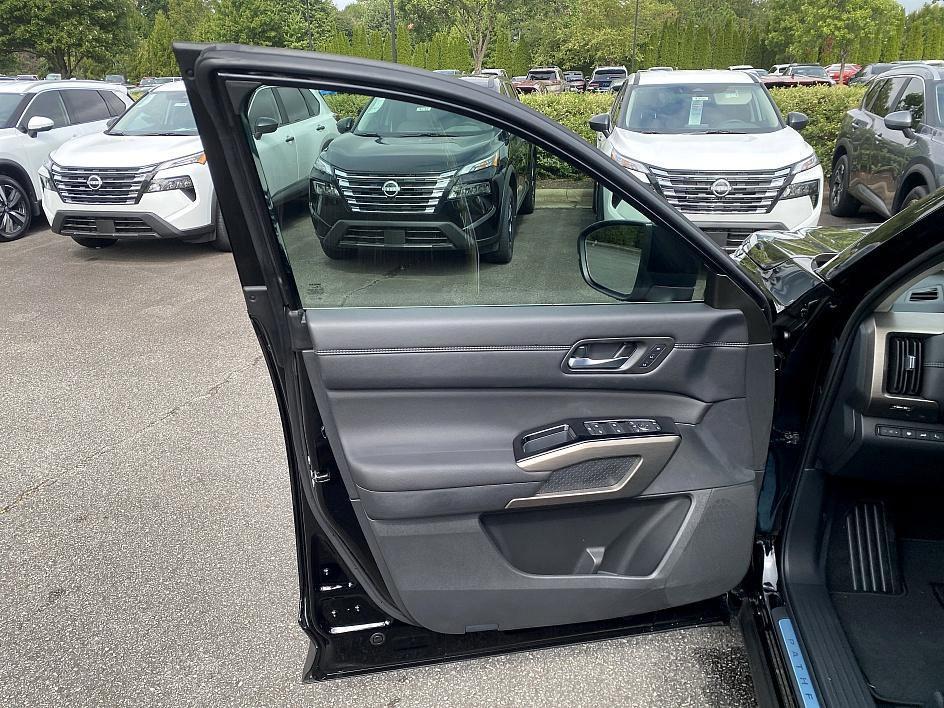 new 2025 Nissan Pathfinder car, priced at $44,059