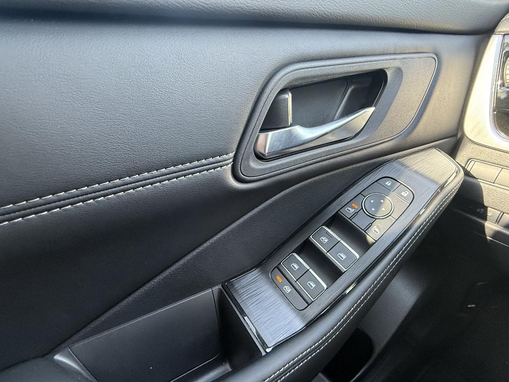 new 2025 Nissan Rogue car, priced at $36,075