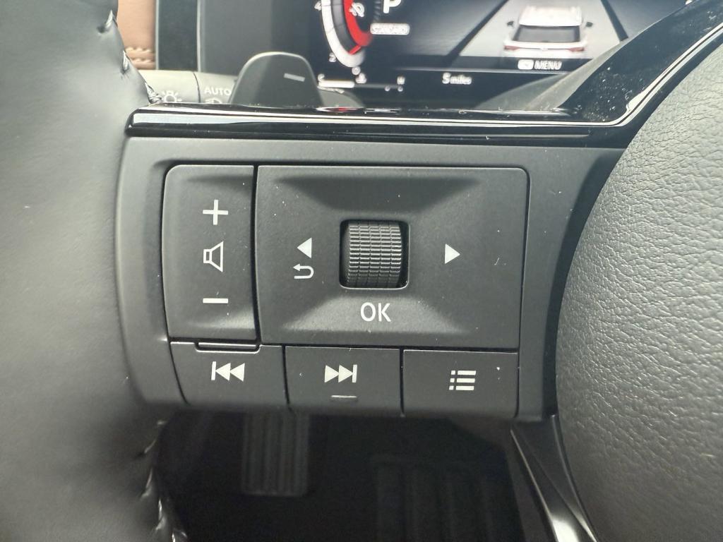 new 2025 Nissan Pathfinder car, priced at $48,040