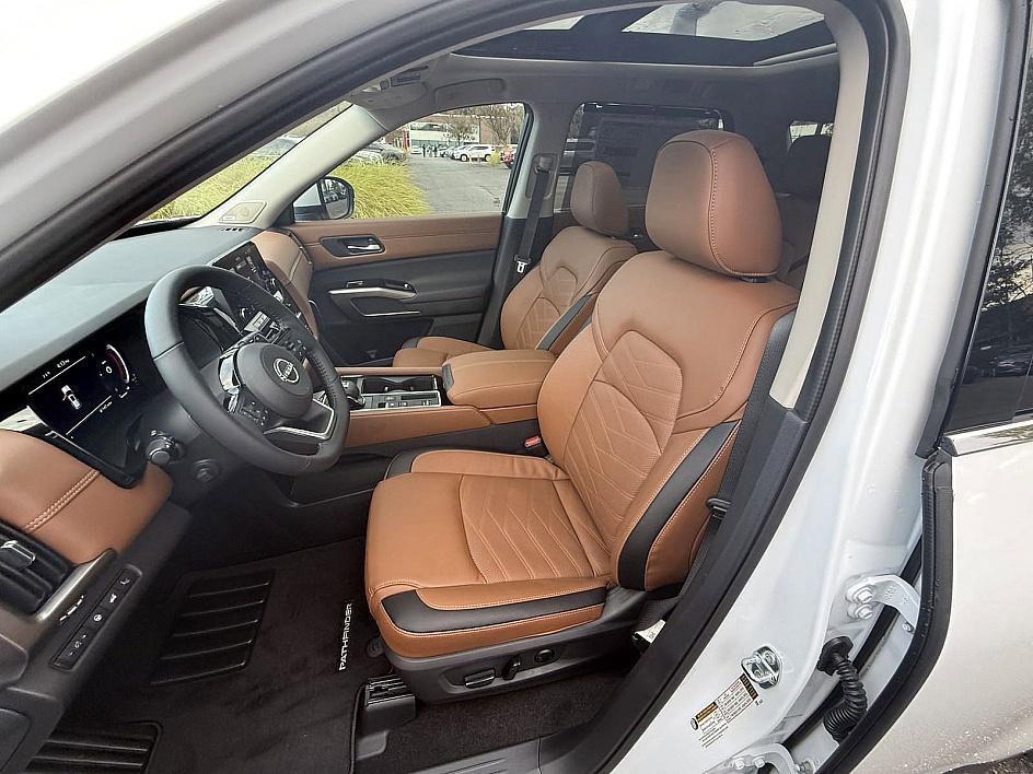 new 2025 Nissan Pathfinder car, priced at $48,290