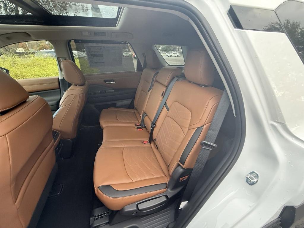 new 2025 Nissan Pathfinder car, priced at $49,540