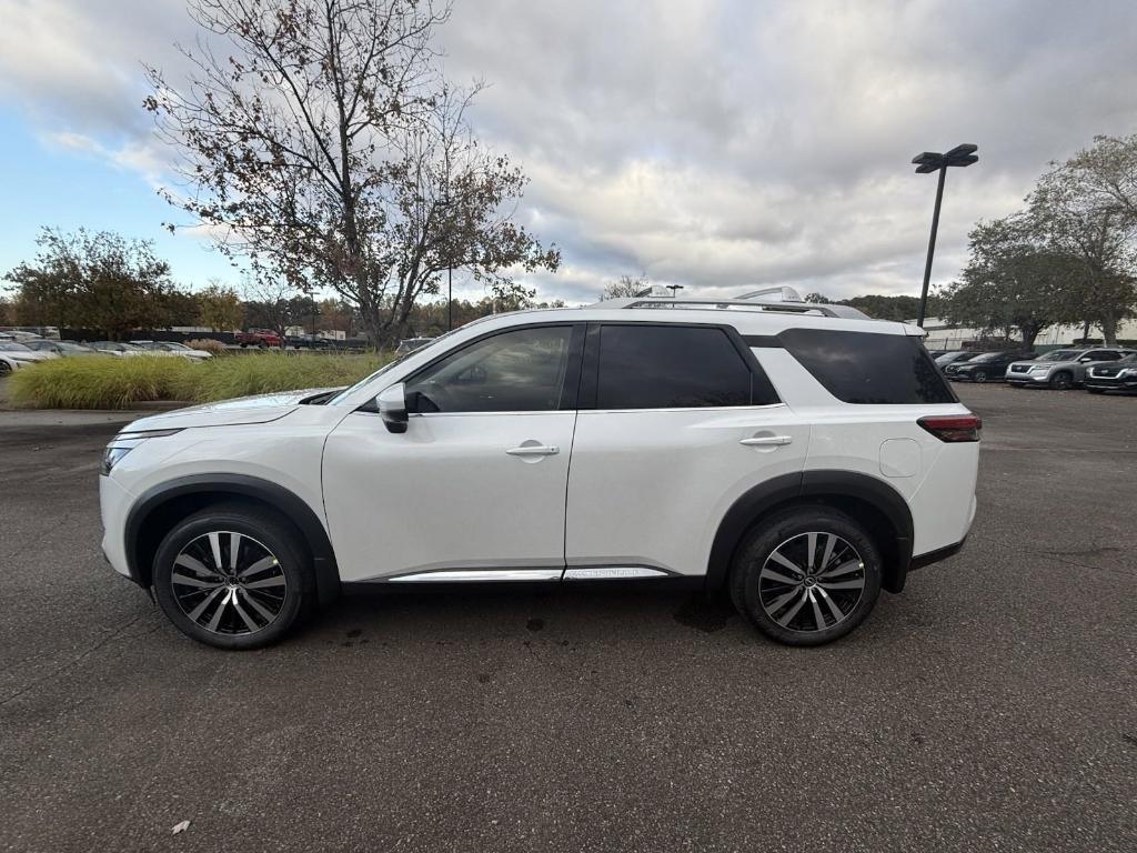 new 2025 Nissan Pathfinder car, priced at $48,040