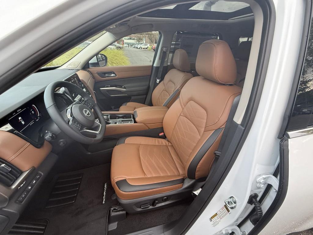 new 2025 Nissan Pathfinder car, priced at $48,040