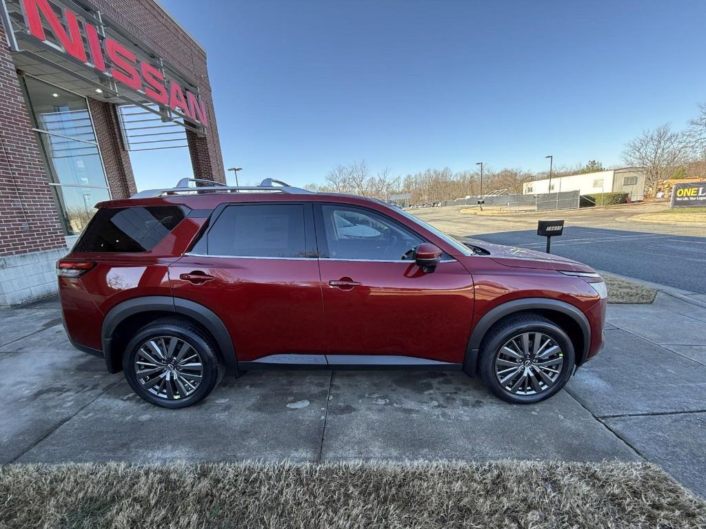 new 2025 Nissan Pathfinder car, priced at $45,275