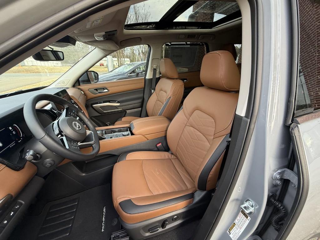 new 2025 Nissan Pathfinder car, priced at $50,240