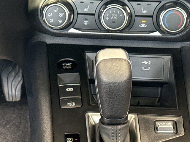 new 2025 Nissan Kicks car, priced at $25,255
