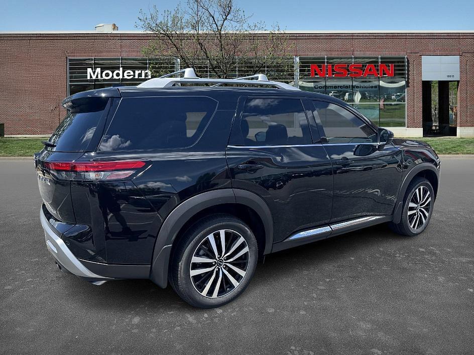 new 2025 Nissan Pathfinder car, priced at $47,811