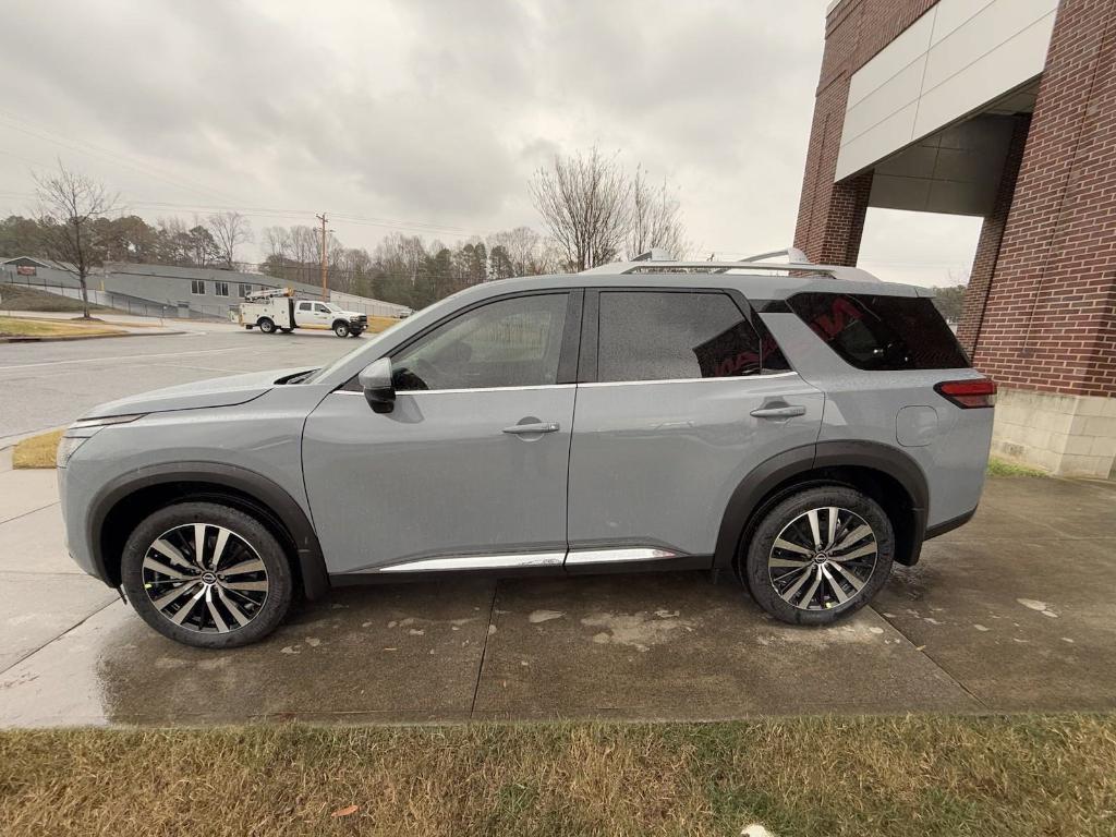 new 2025 Nissan Pathfinder car, priced at $52,940