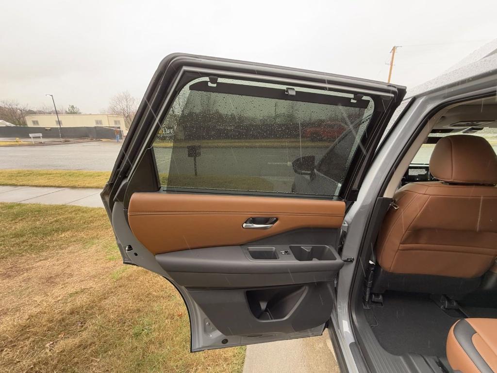 new 2025 Nissan Pathfinder car, priced at $52,940