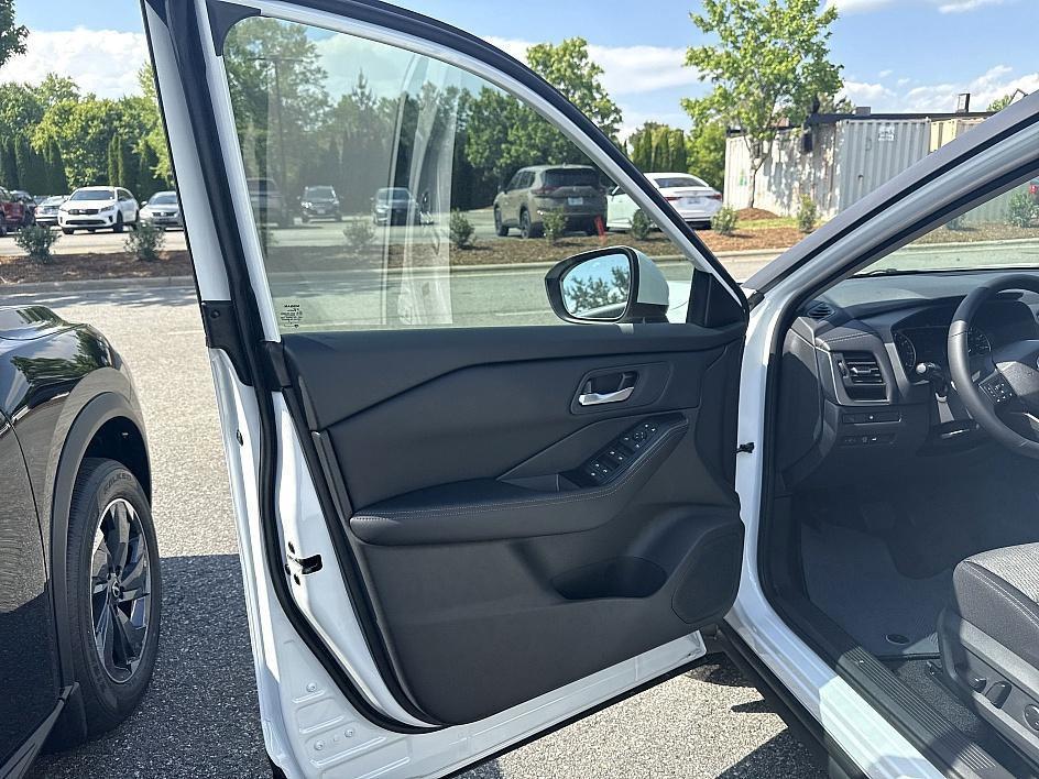 new 2025 Nissan Rogue car, priced at $30,706
