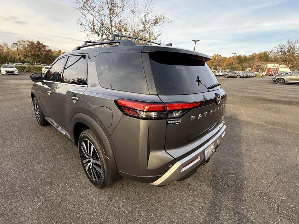 new 2025 Nissan Pathfinder car, priced at $51,610