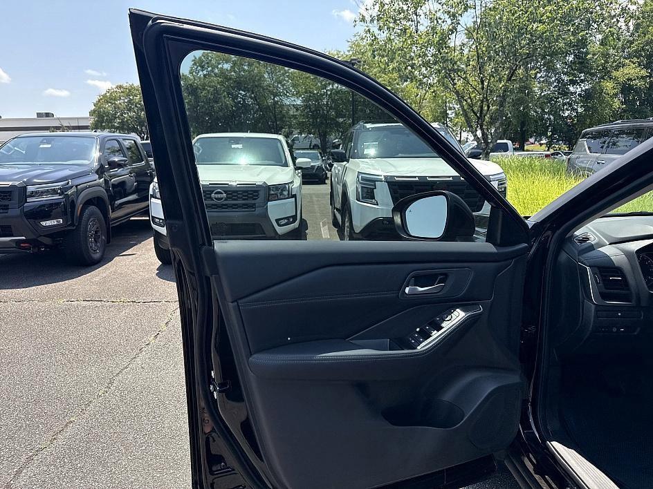 new 2025 Nissan Rogue car, priced at $30,532