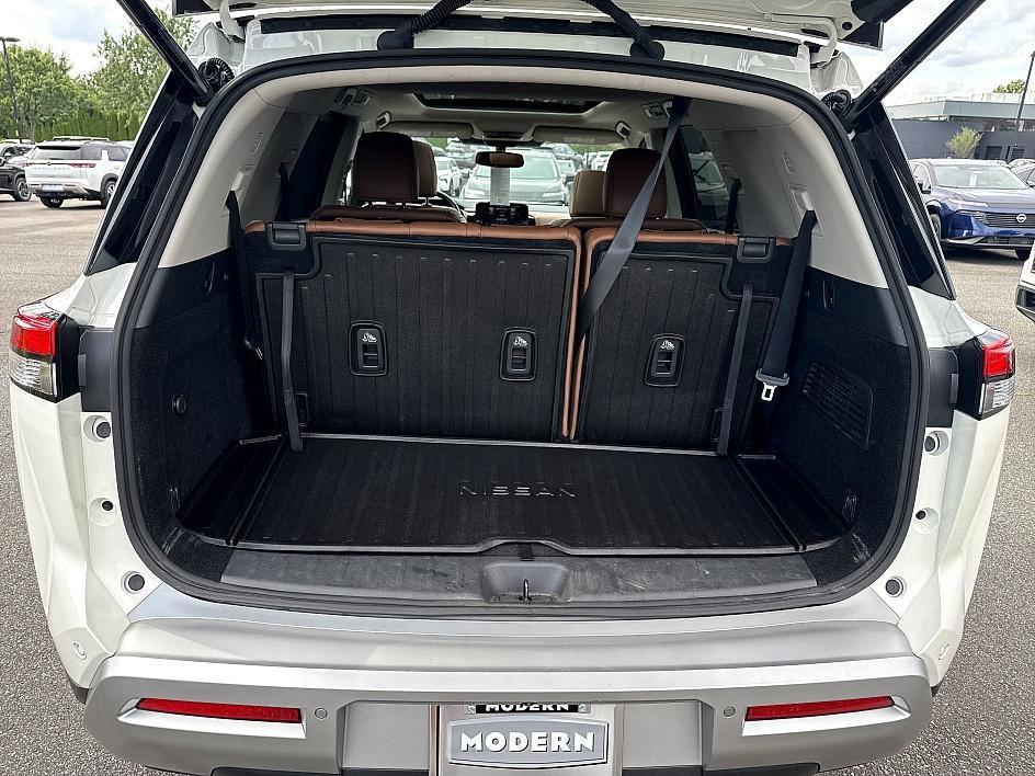 used 2022 Nissan Pathfinder car, priced at $36,779