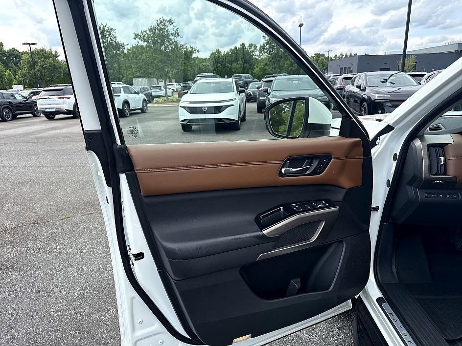 used 2022 Nissan Pathfinder car, priced at $36,779