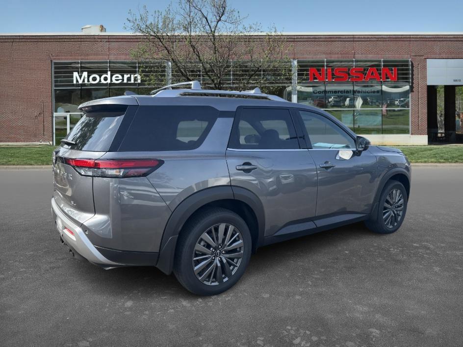 new 2025 Nissan Pathfinder car, priced at $43,702
