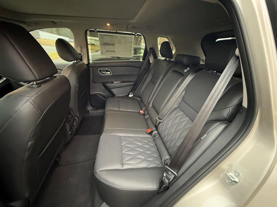 new 2025 Nissan Rogue car, priced at $39,865