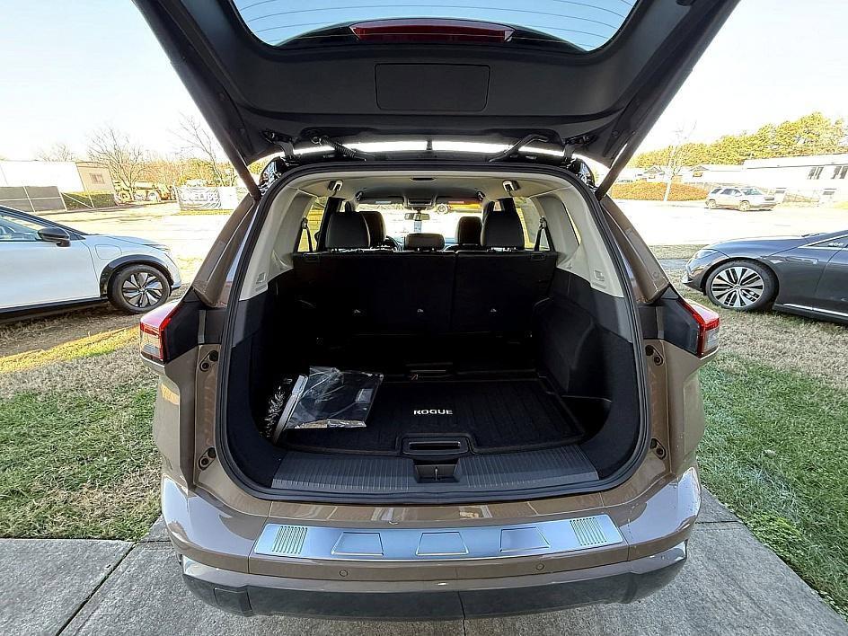 new 2025 Nissan Rogue car, priced at $35,635
