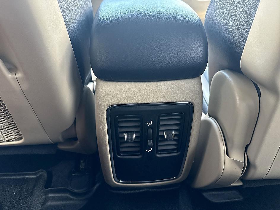 used 2016 Jeep Grand Cherokee car, priced at $10,455