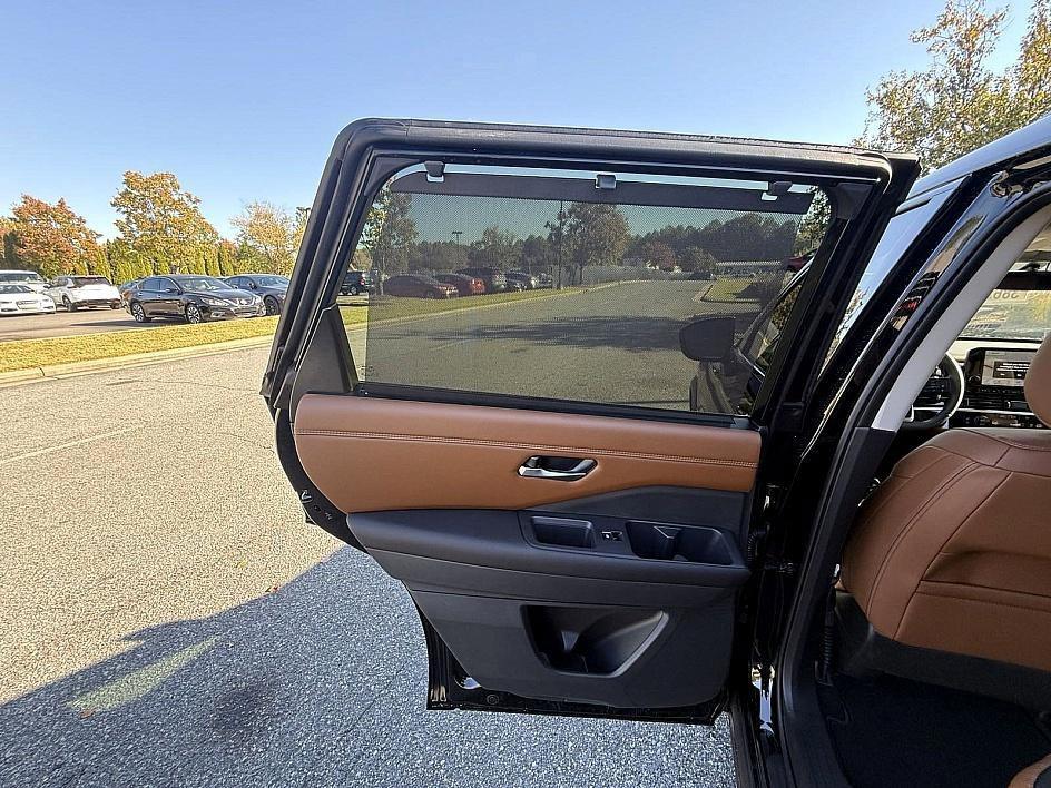 new 2025 Nissan Pathfinder car, priced at $49,515