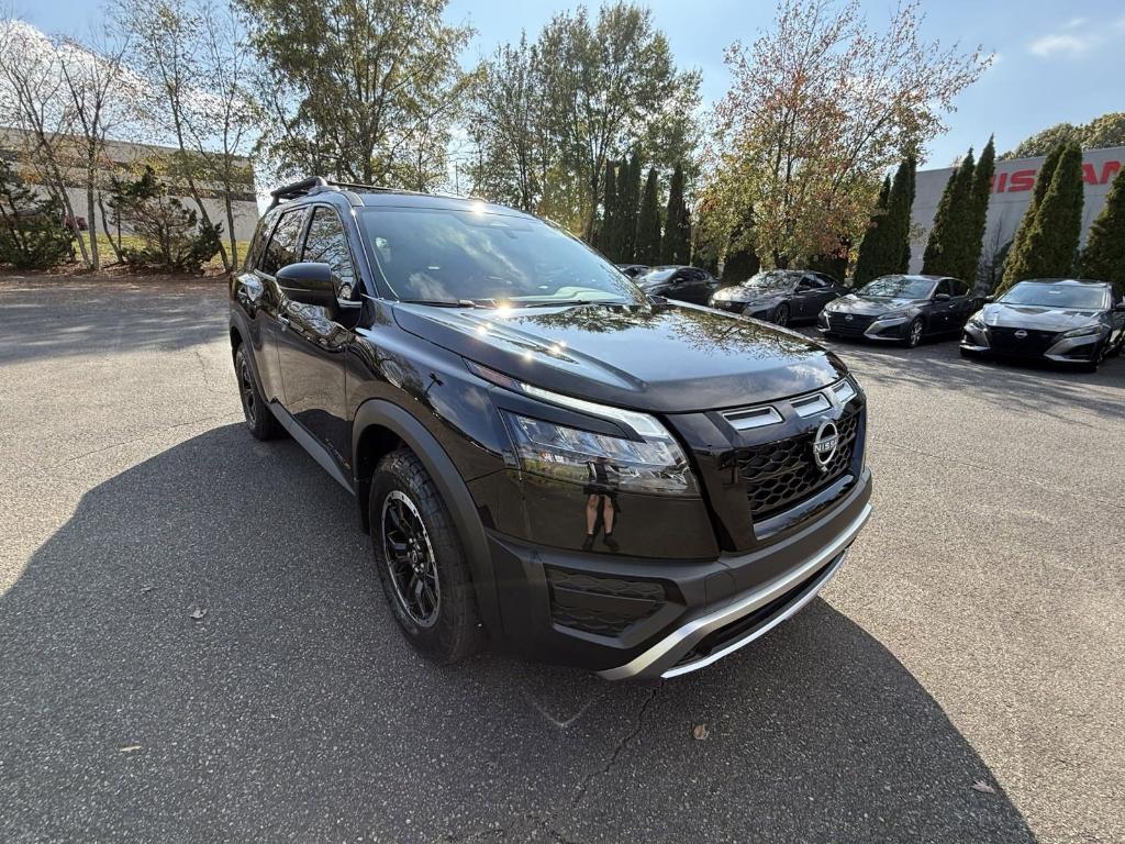 new 2025 Nissan Pathfinder car, priced at $43,400