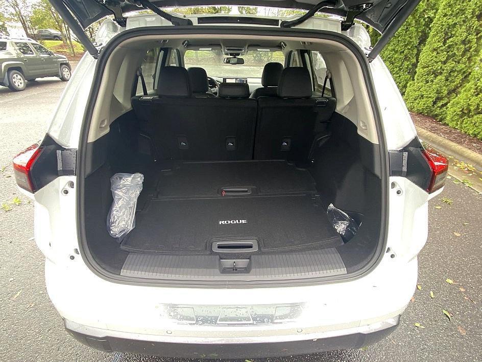 new 2025 Nissan Rogue car, priced at $35,321