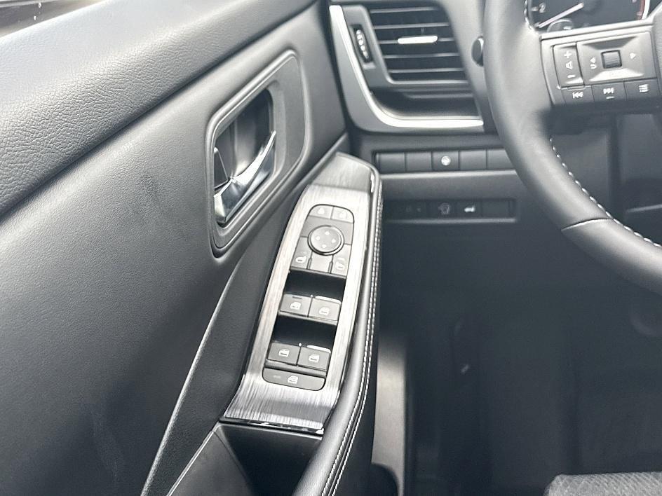 new 2025 Nissan Rogue car, priced at $28,735