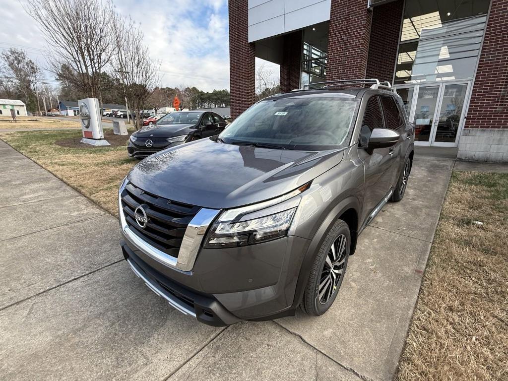 new 2025 Nissan Pathfinder car, priced at $48,765