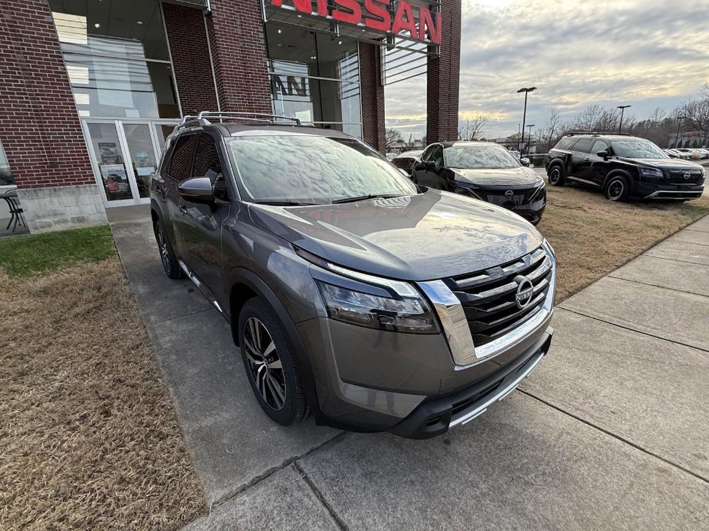 new 2025 Nissan Pathfinder car, priced at $48,765