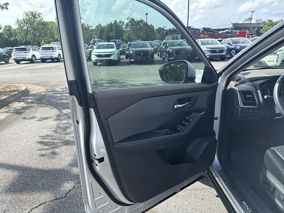used 2023 Nissan Rogue car, priced at $25,586