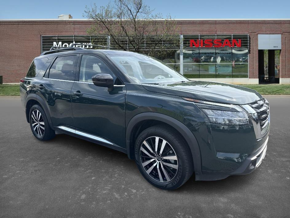 used 2023 Nissan Pathfinder car, priced at $37,882
