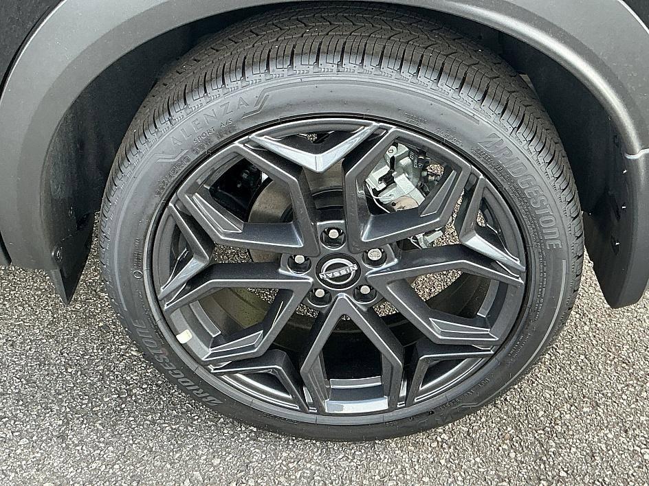 new 2025 Nissan Kicks car, priced at $26,280