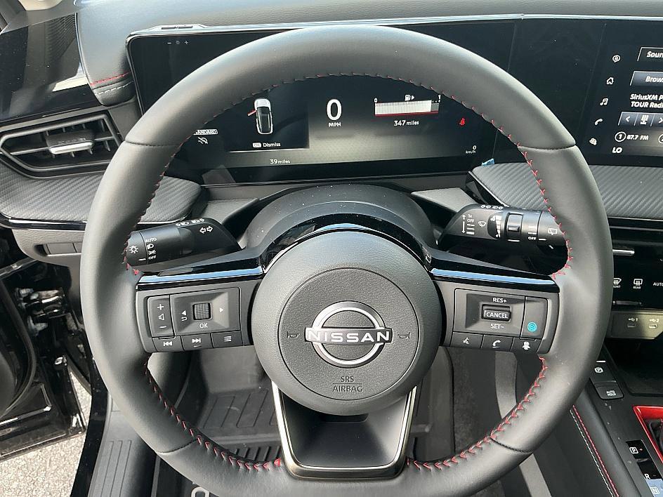 new 2025 Nissan Kicks car, priced at $26,280