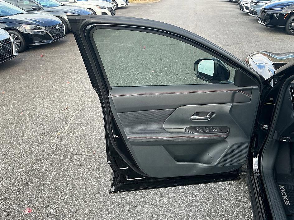 new 2025 Nissan Kicks car, priced at $26,280