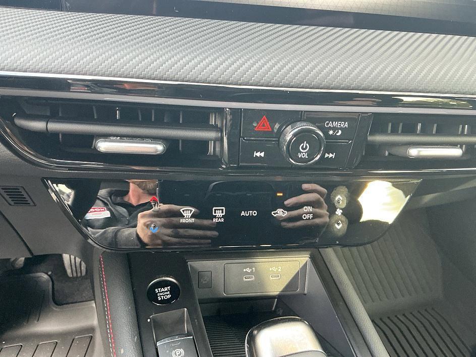 new 2025 Nissan Kicks car, priced at $26,280