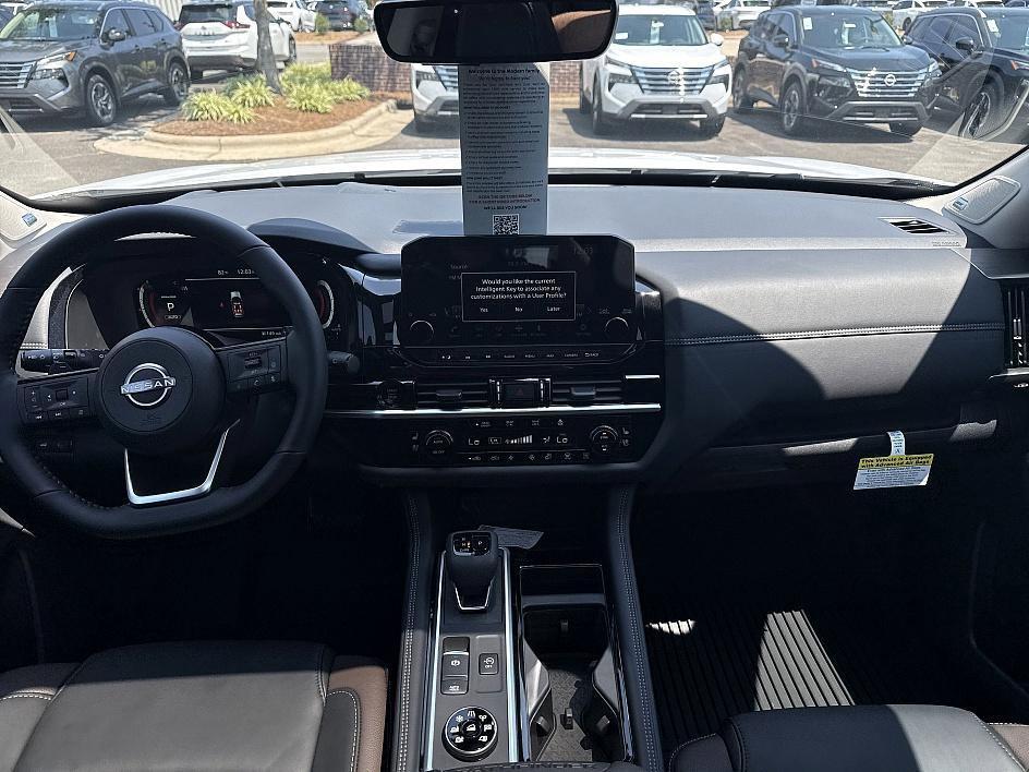 new 2025 Nissan Pathfinder car, priced at $51,202