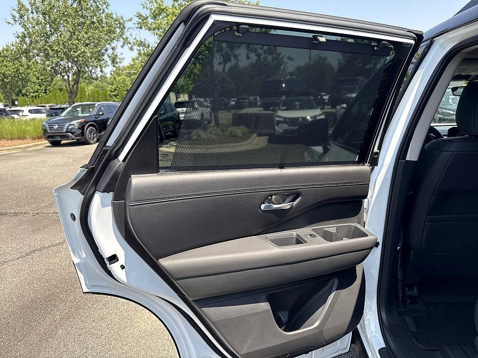 new 2025 Nissan Pathfinder car, priced at $51,202