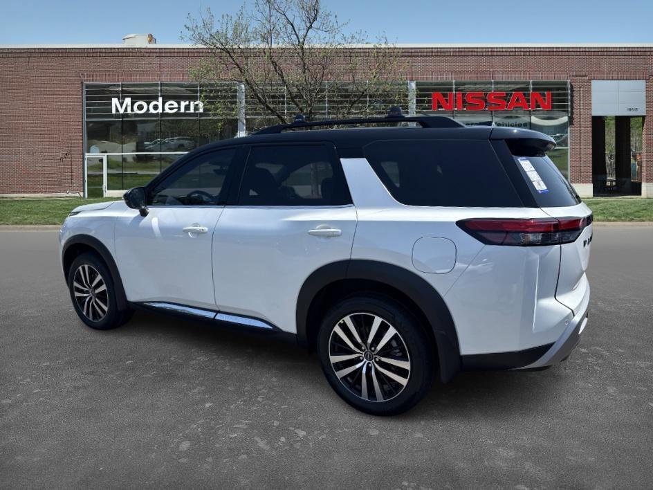 new 2025 Nissan Pathfinder car, priced at $51,202